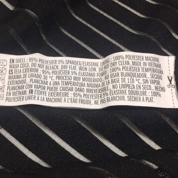 Forever 21 black dress check measurements on photos - Picture 8 of 11